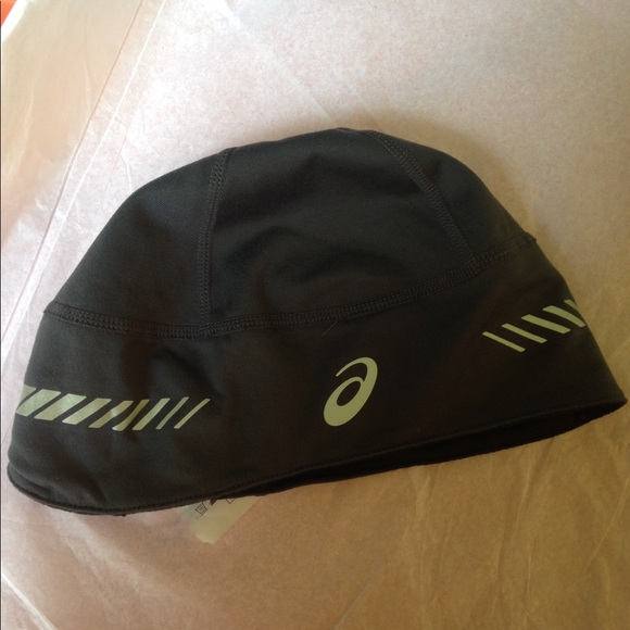 asics thermal beanie